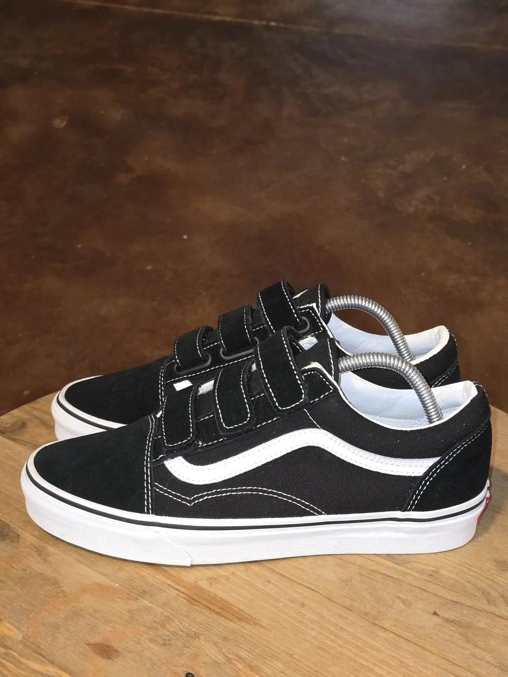 VANS Old Skool V Black True White Sneakers Women’s 10.5 Men’s 9